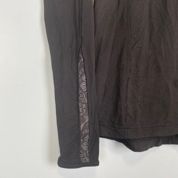 Lululemon Run Speedy Turtleneck Thumb holes Black Sz 6 Activewear Running Gym - Picture 7 of 15